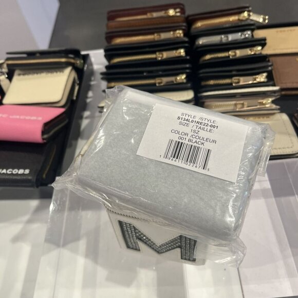 NWT Marc Jacobs LEATHER ZIP AROUND WALLET S134L01RE22 BLACK - Picture 3 of 12